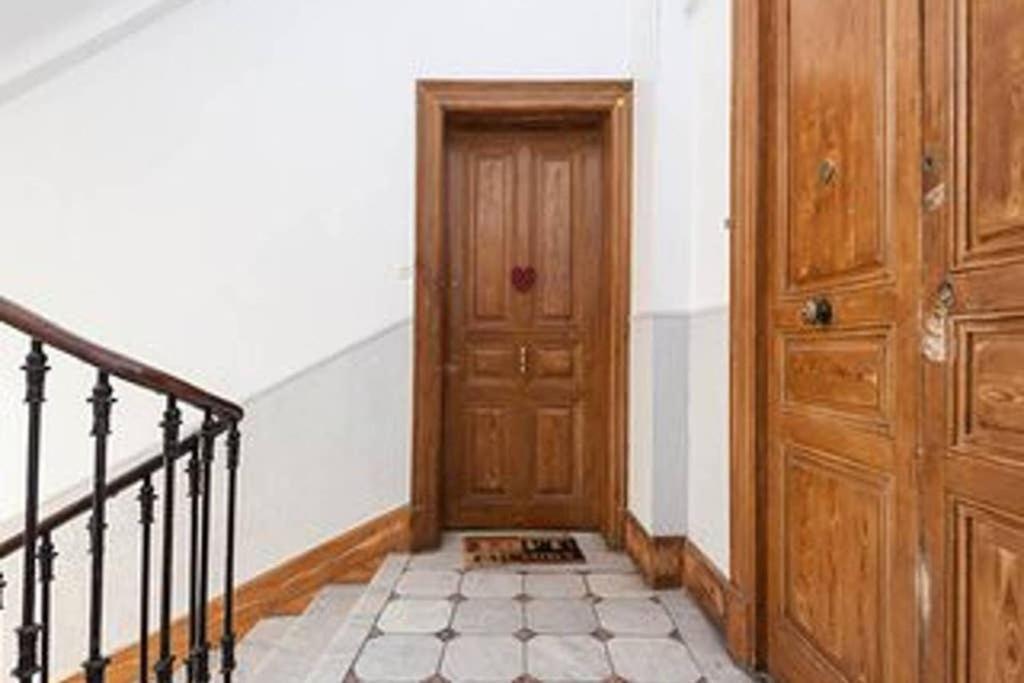 Barla 3 - A Spacious One Bedroom Apartment Near Place Garibaldi Nizza Esterno foto
