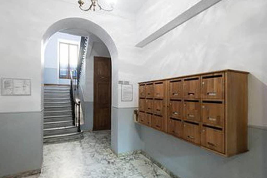 Barla 3 - A Spacious One Bedroom Apartment Near Place Garibaldi Nizza Esterno foto